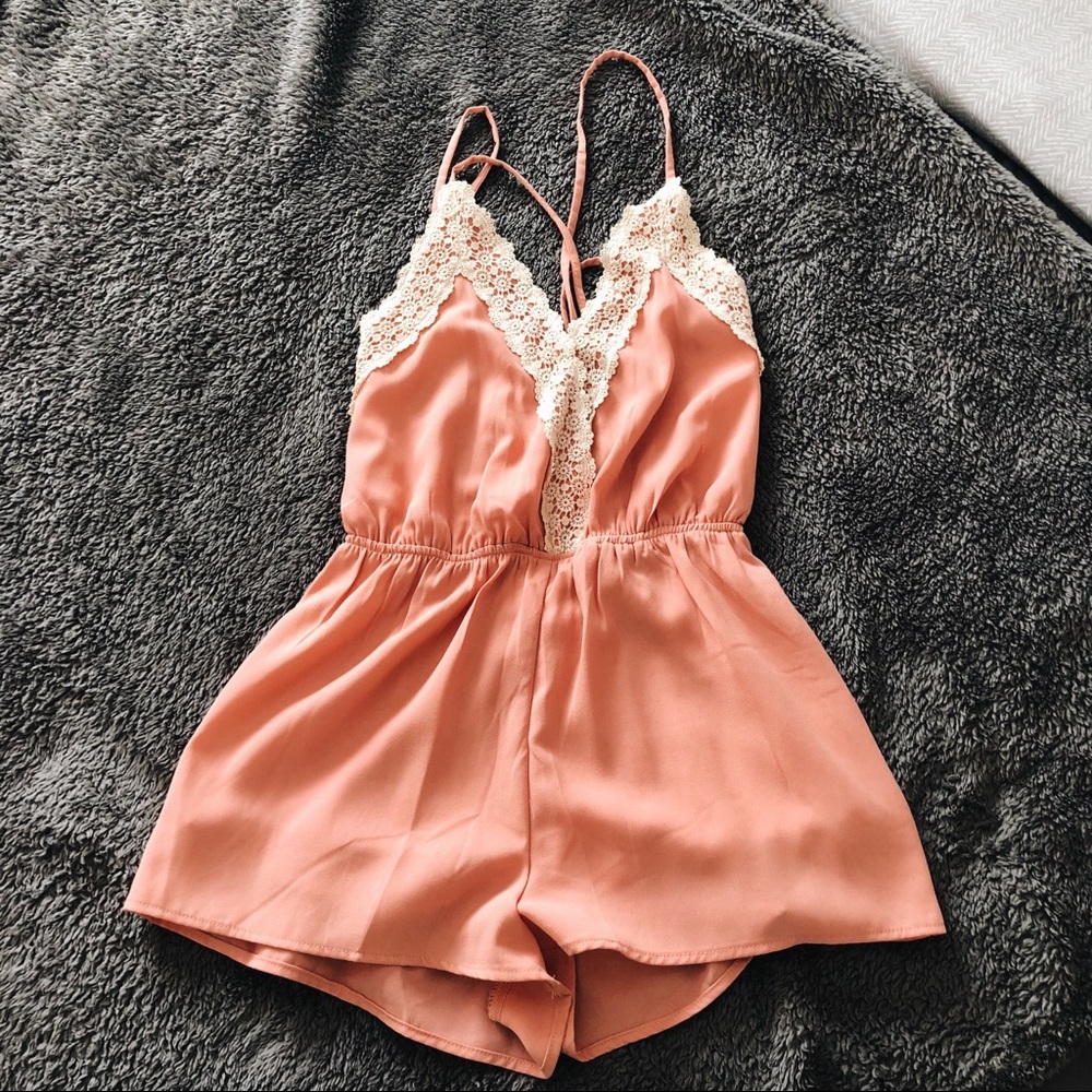 🔥SOLD🔥 Boutique Romper - Picture 1 of 4